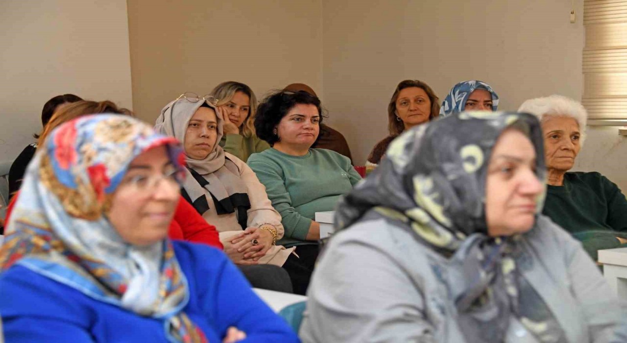 Osmangazi Belediyesinden Kadın ve Toplum başlıklı söyleşi