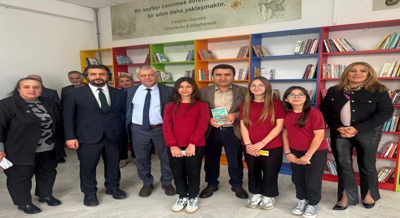 Osmangaziden kitapla büyüyen nesillere destek
