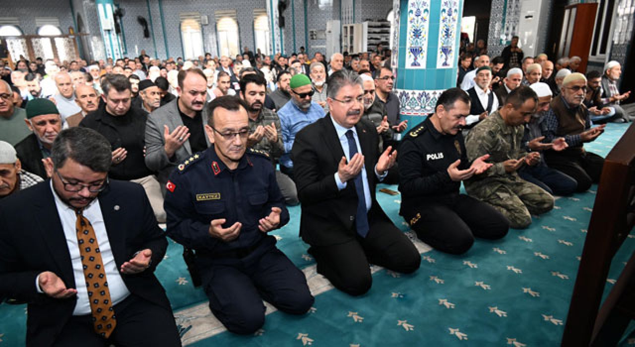 Osmaniye’de "Kadına Yönelik Şiddete Hayır" Standına Yoğun İlgi