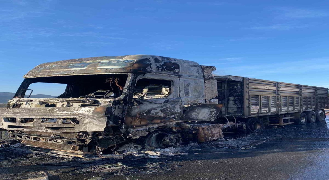 Osmaniyede tırda çıkan yangın söndürüldü