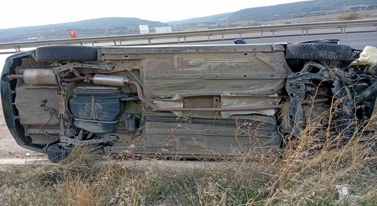 Otomobil yoldan çıktı, 1 yaralı