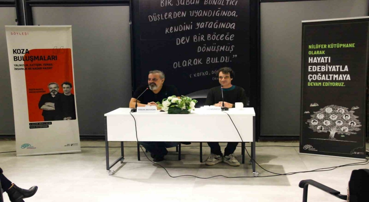 Özgür Mumcu Nilüferde okurlarıyla buluştu