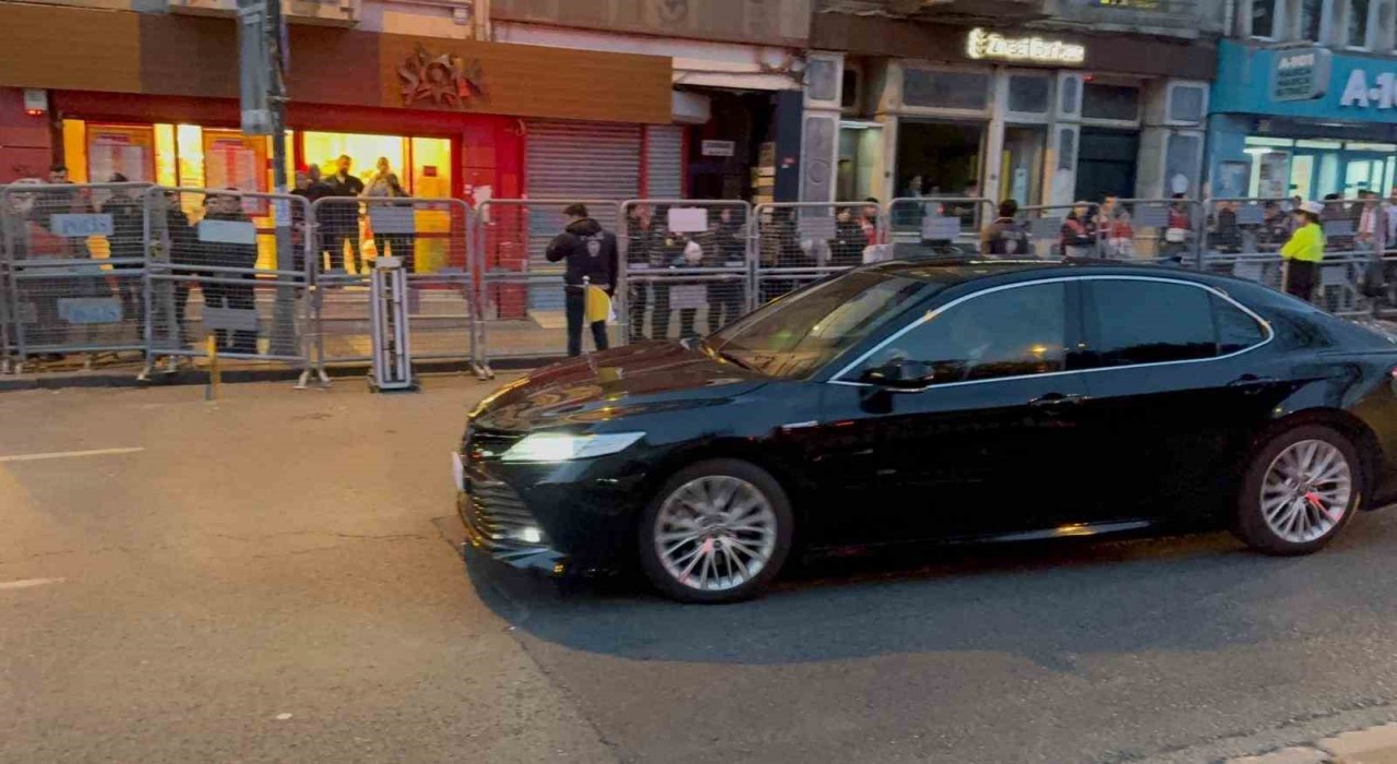 Papa 14. Leo, İznik ziyaretinin ardından İstanbula geldi