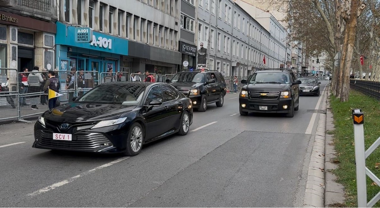 Papa 14. Leo, İznike gitmek için Atatürk Havalimanına hareket etti
