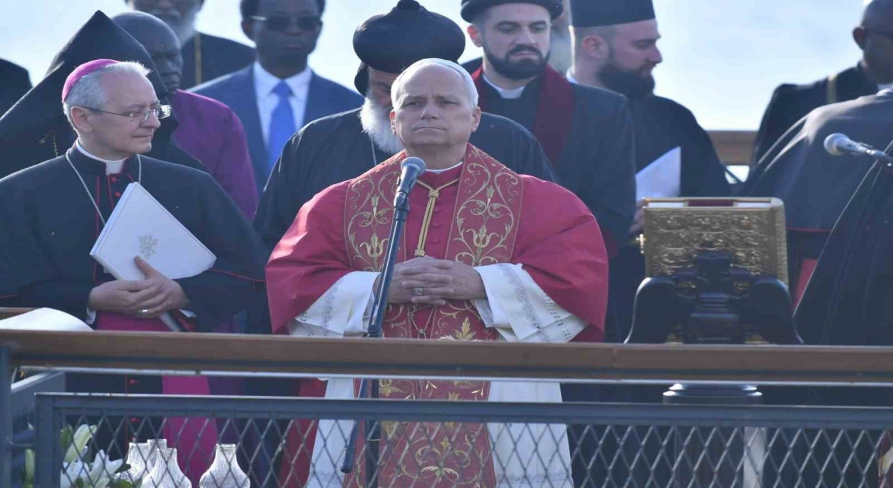 Papadan İznike tarihi ziyaret ve tarihi ayin...