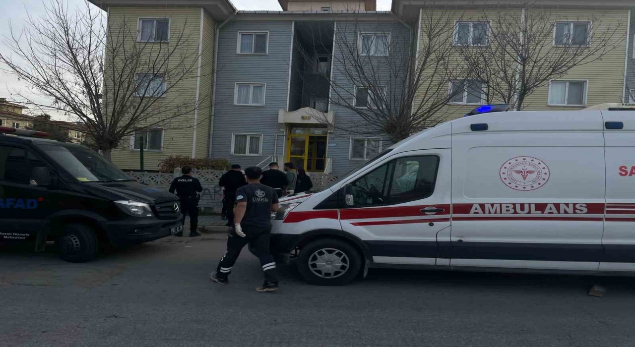 Patates kızartmasından zehirlendikleri iddiasıyla anne ve 3 çocuğu hastanelik oldu