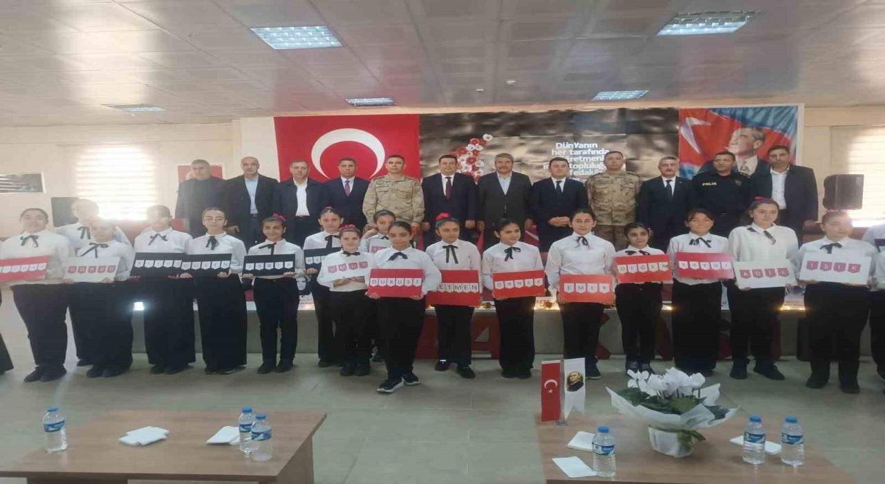 Patnosta 24 Kasım öğretmenler günü etkinliklerle kutlandı