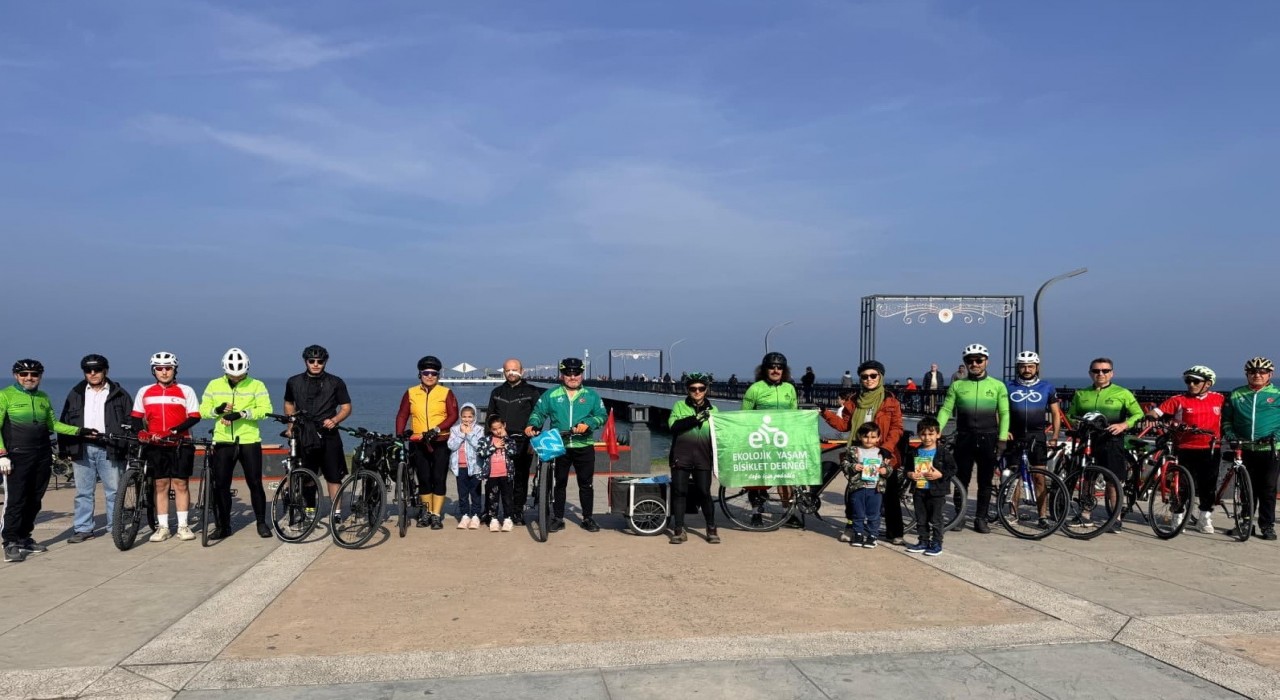 Pedalla Kitap Götürüyoruz kampanyası