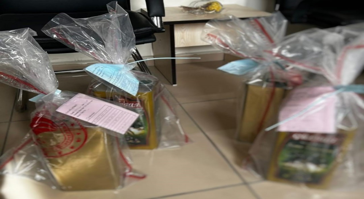 Piyasaya natürel sızma zeytinyağı diye sürülen 2 bin litre yağ hileli çıktı