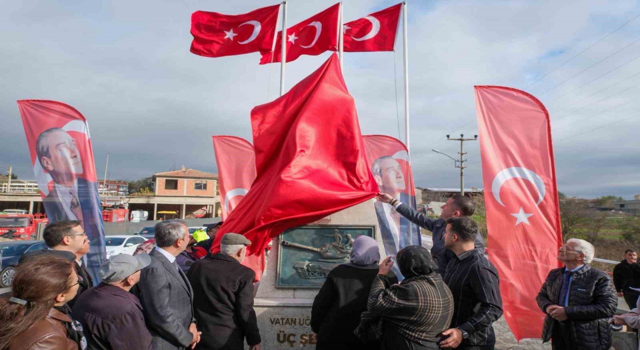 Restore edilen Üç Şehitler Anıtının açılışında duygu dolu anlar yaşandı