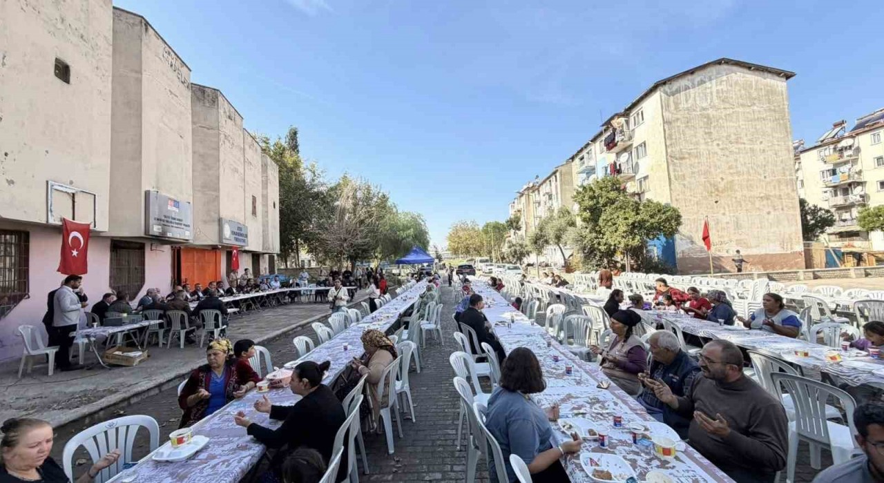 Romanlardan Ilıcabaşında hayır yemeği