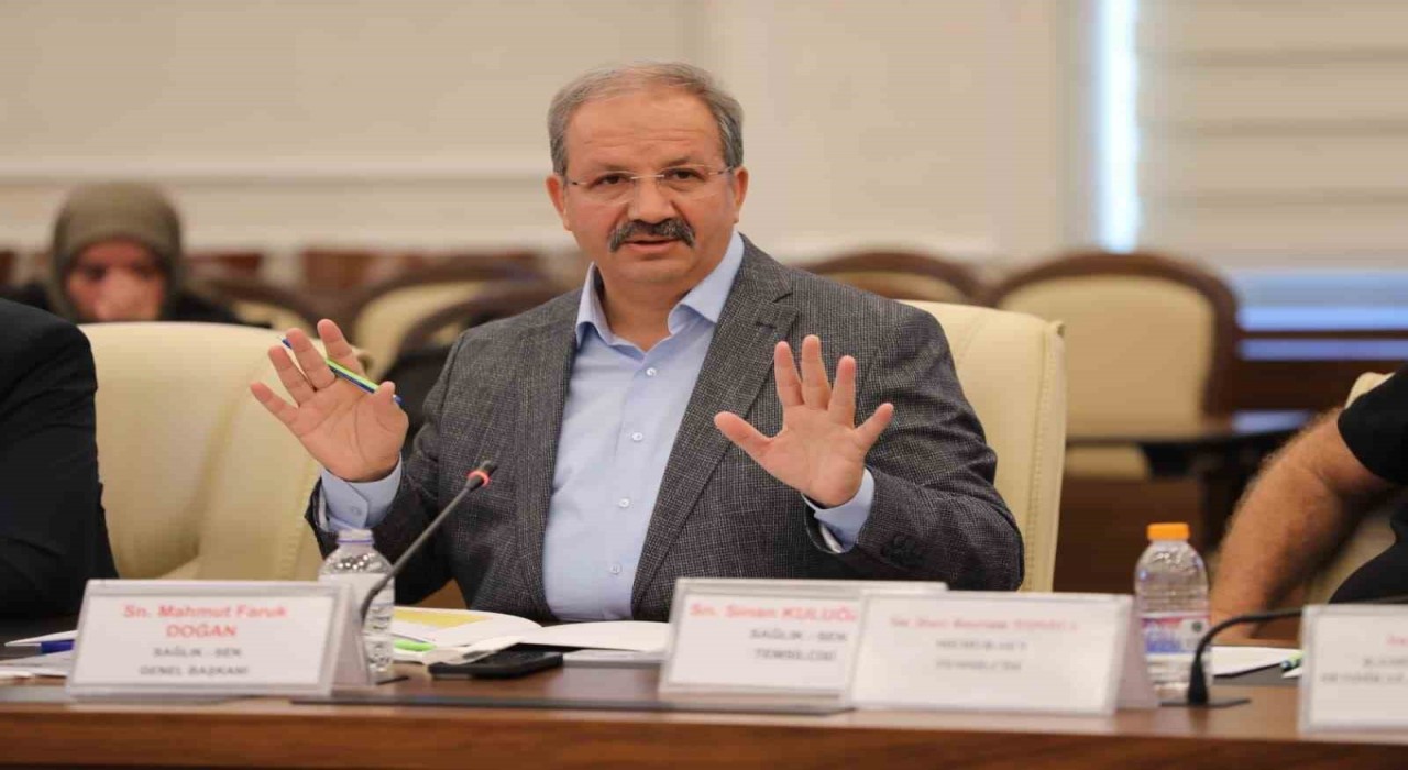 Sağlık-Sen Genel Başkanı Doğan: Bütçe görüşmelerinde taban ödemelerin, teşvik ek ödemelerin, nöbet ücretlerinin artırılması gündeme alınmalıdır