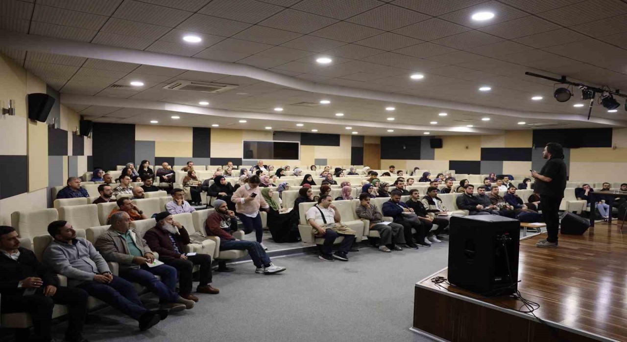 Sakarya Büyükşehir Akademide Kelam Atölyesi yoğun katılımla başladı