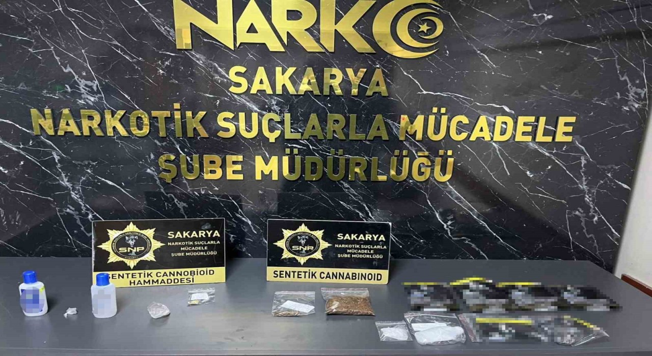 Sakarya polisinden 3 ilçede uyuşturucu operasyonu: 4 gözaltı