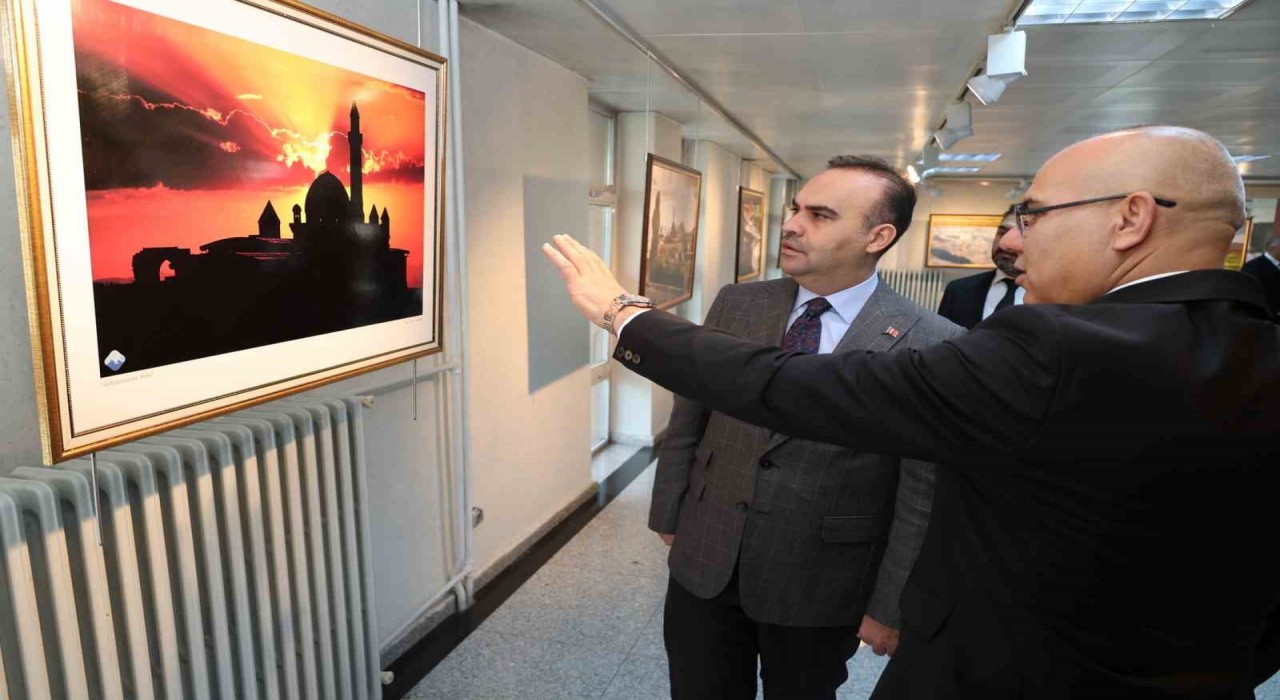 Sanayi ve Teknoloji Bakanı Kacır Ağrıda