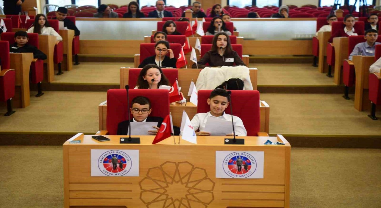 Sancaktepede Dünya Çocuk Hakları Gününde Çocuk Meclisi ilk oturumunu gerçekleştirdi