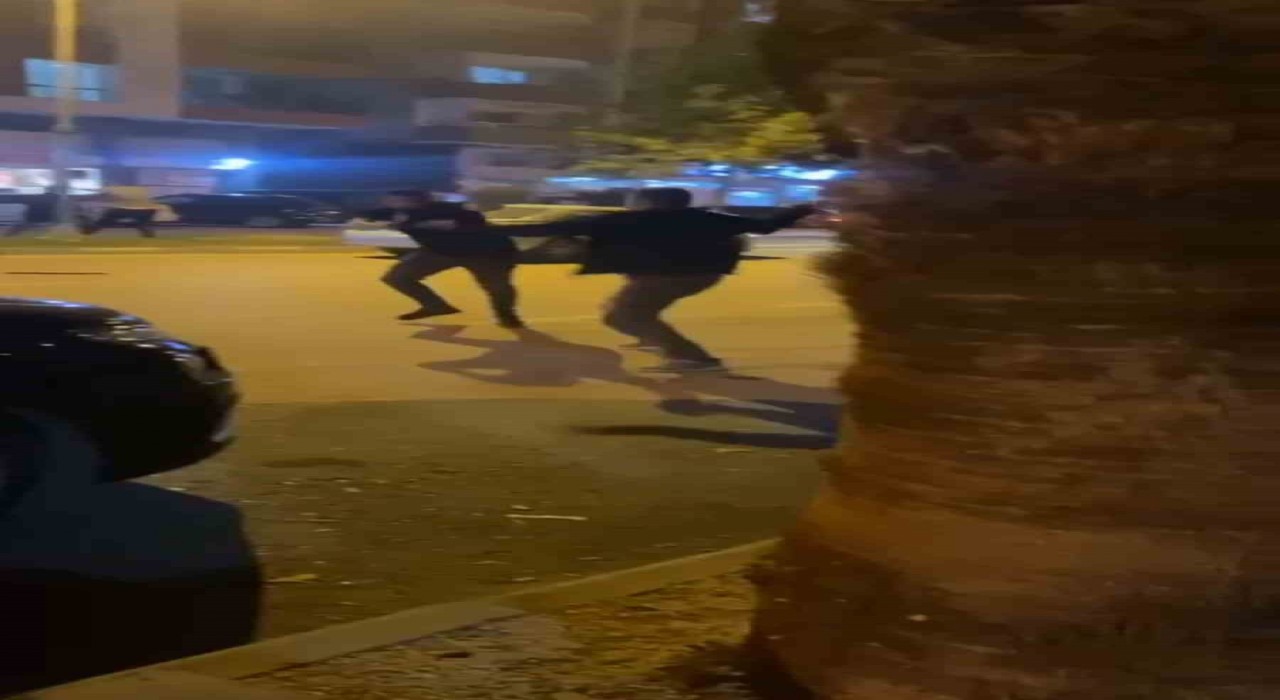 Şanlıurfa'da 4 kişinin yaralandığı kavga kamerada