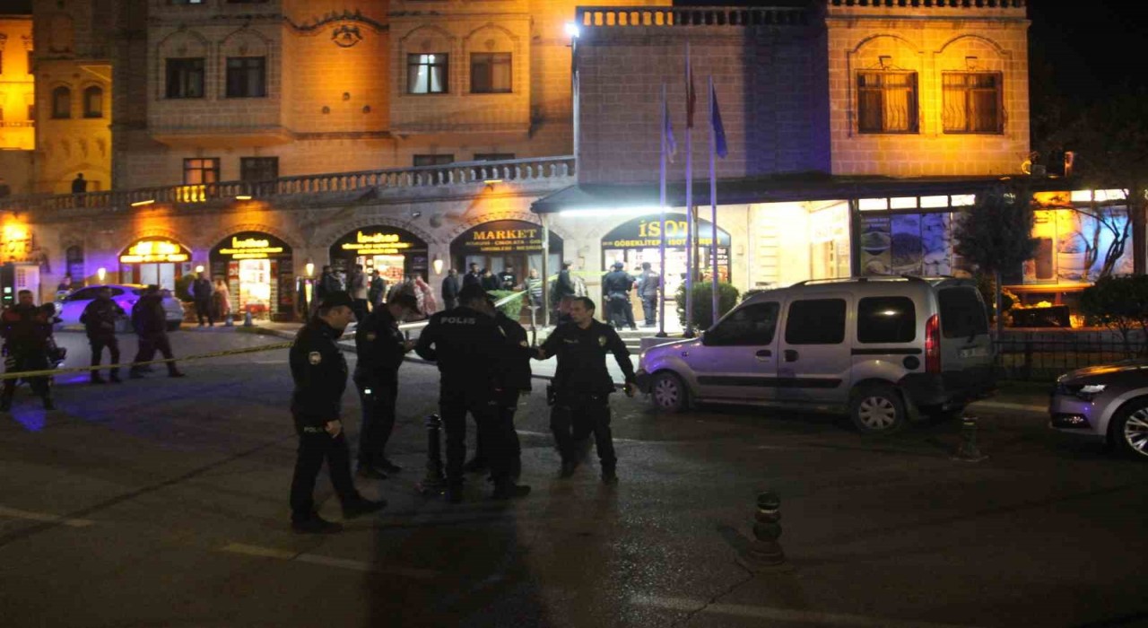 Şanlıurfada baharatçı dükkanına silahlı saldırı: 1 ağır yaralı