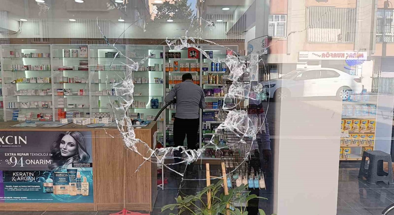 Şanlıurfada eczaneye silahlı saldırı