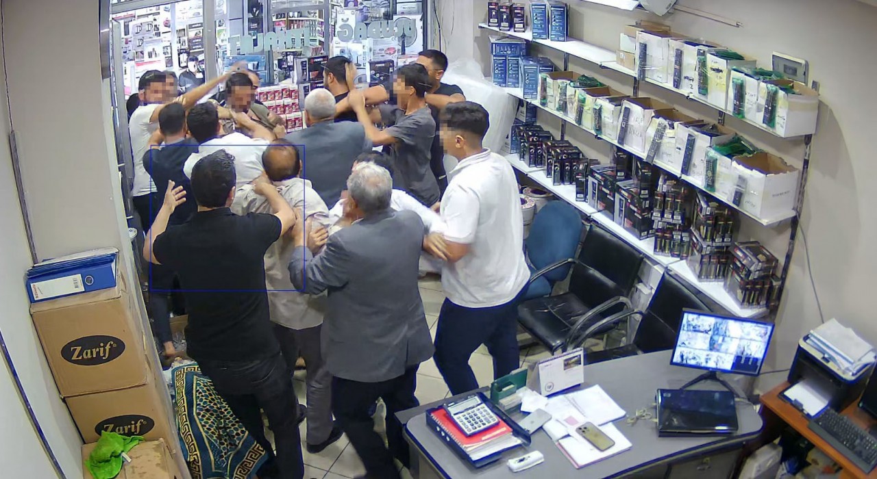 Şanlıurfada haraç iddiasıyla çıkan kavgada ortalık savaş alanına döndü