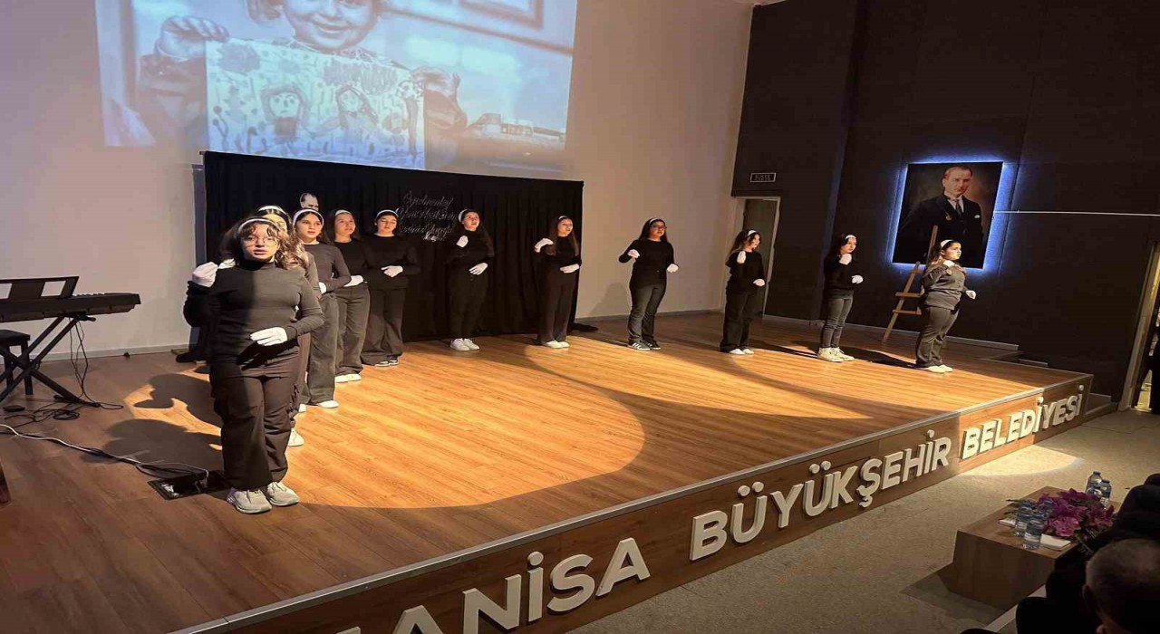 Sarıgölde 24 Kasım Öğretmenler Günü coşkuyla kutlandı