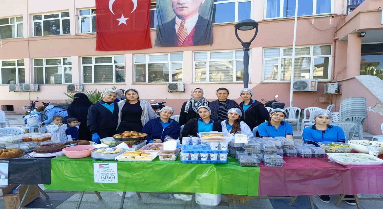 Sarıgölde öğrencilerden Gazzeye anlamlı destek