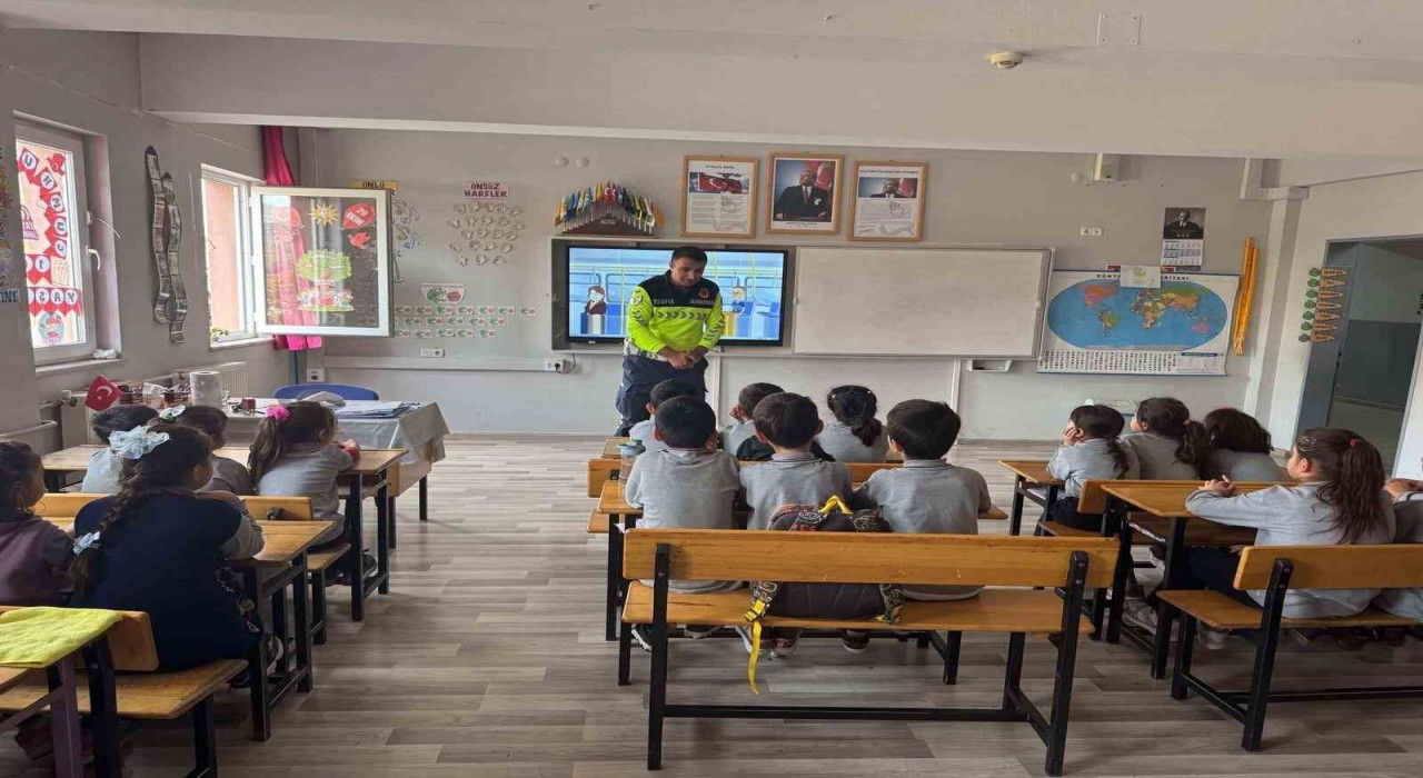 Sarıgölde öğrencilere trafik eğitimi verildi