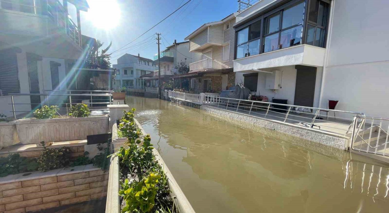 Selin etkilediği Foçanın sokakları Venedike döndü