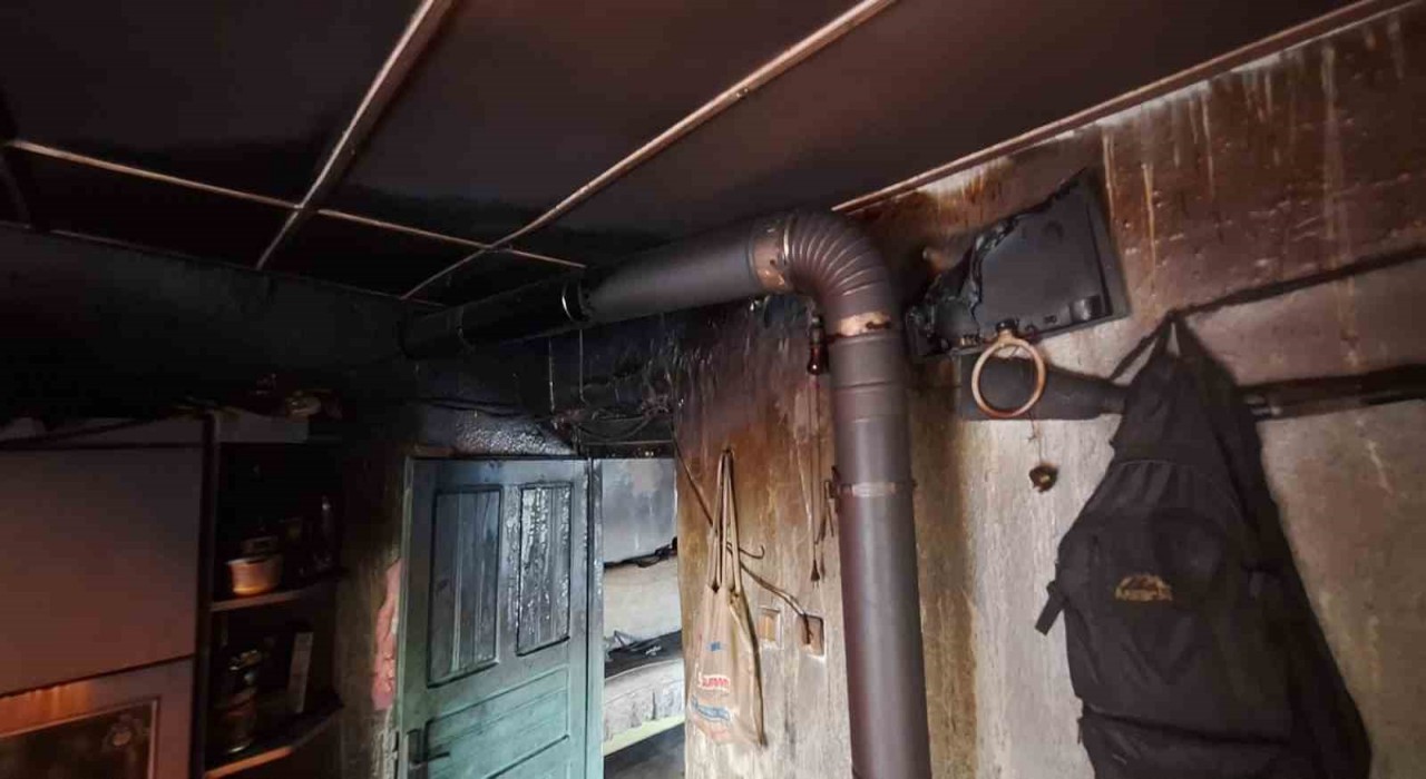 Seydişehirde müstakil evde yangın