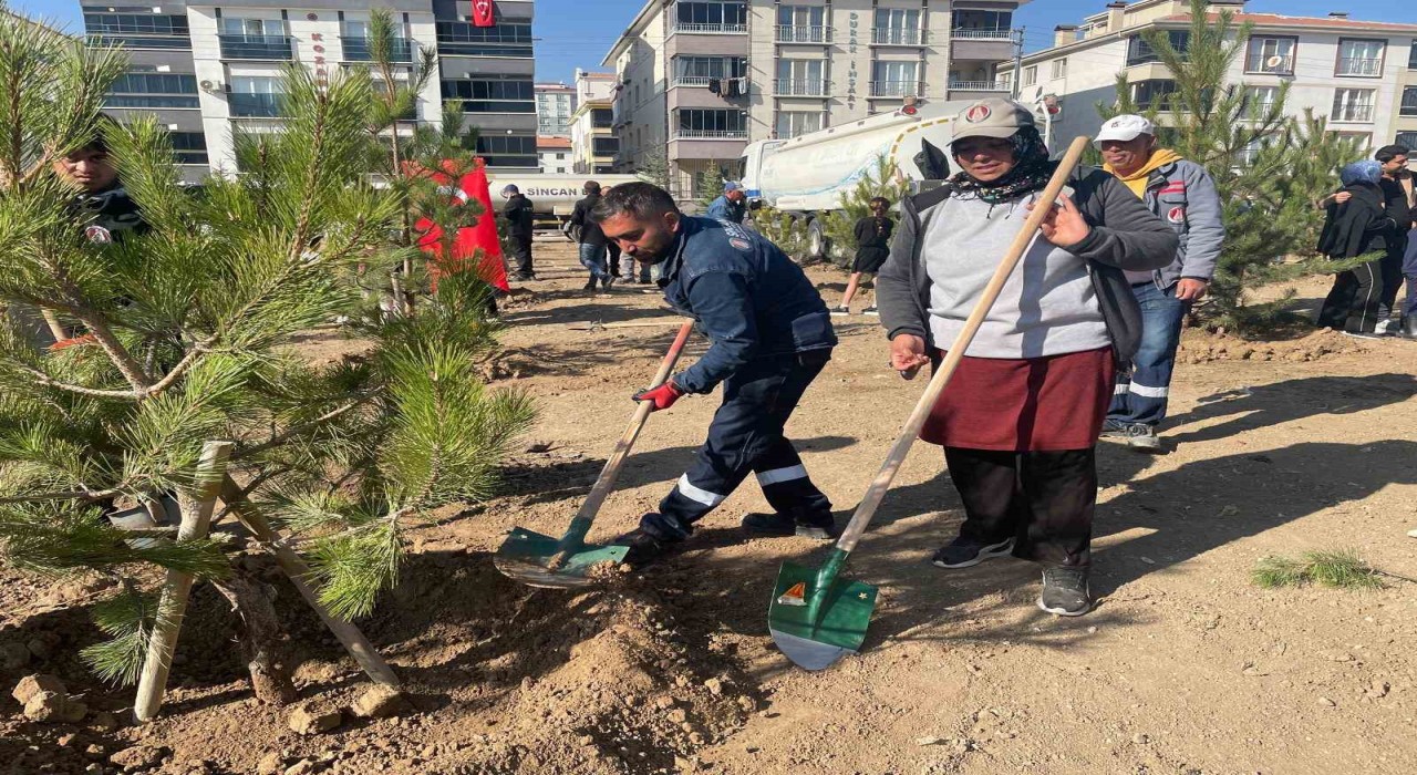 Sincan Belediye Başkanı Ercan: Sincanda kişi başına düşen yeşil alan için 15 metrekare civarında bir alandan söz edebiliriz