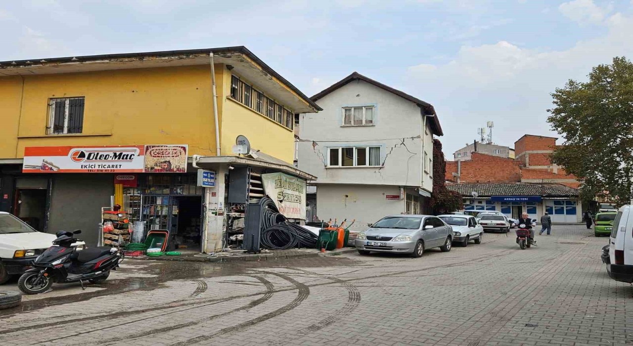 Sındırgıda depremler sürüyor