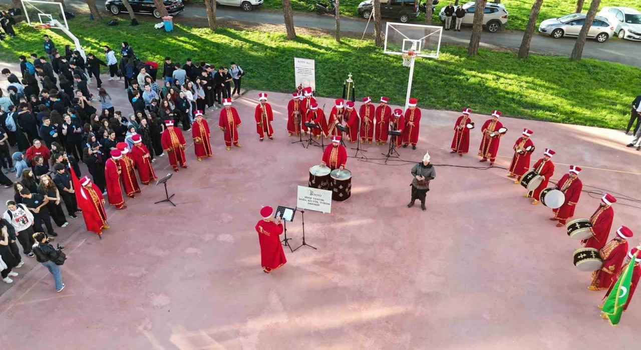 Sinopta 811 yıllık fetih gururu mehter sesleriyle yankılandı