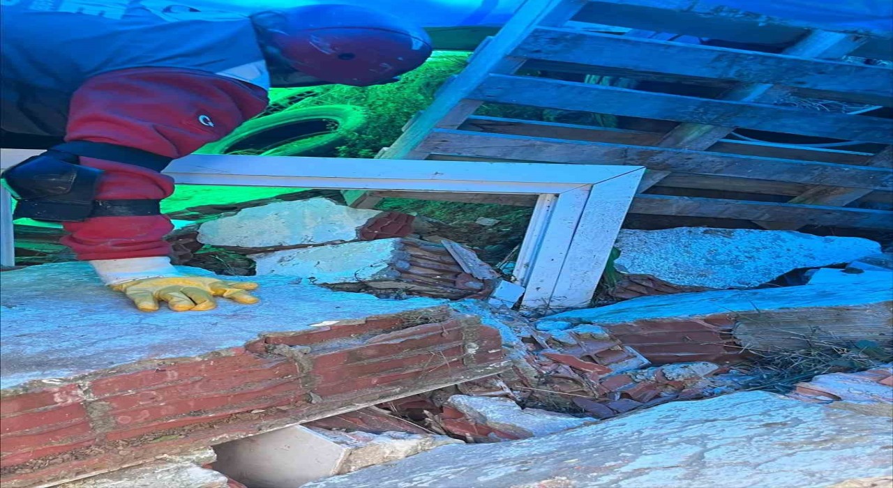 Sinopta deprem senaryosu: UMKE ekipleri zamanla yarıştı