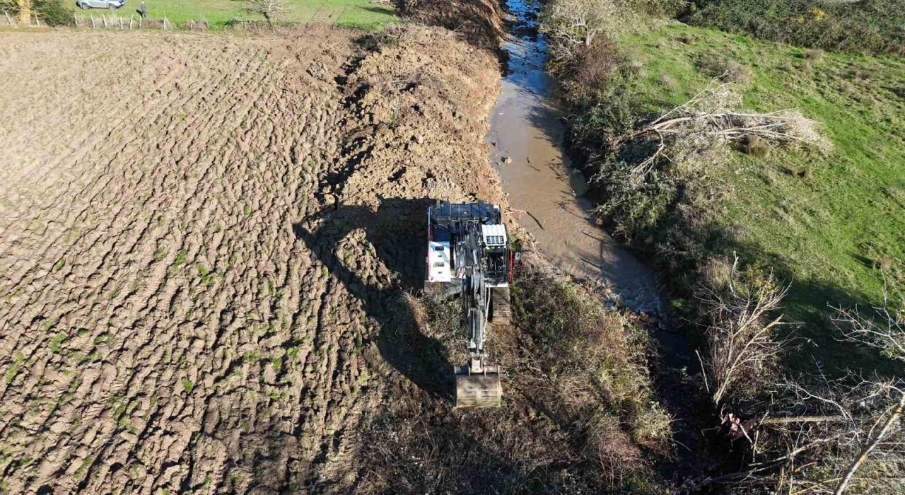 Sinopta dere taşkınlarına müdahale