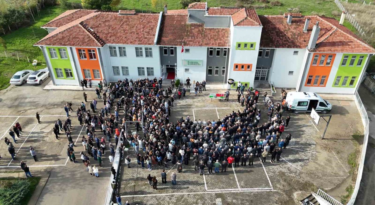 Sinopta kazada ölen öğretmen için tören düzenlendi