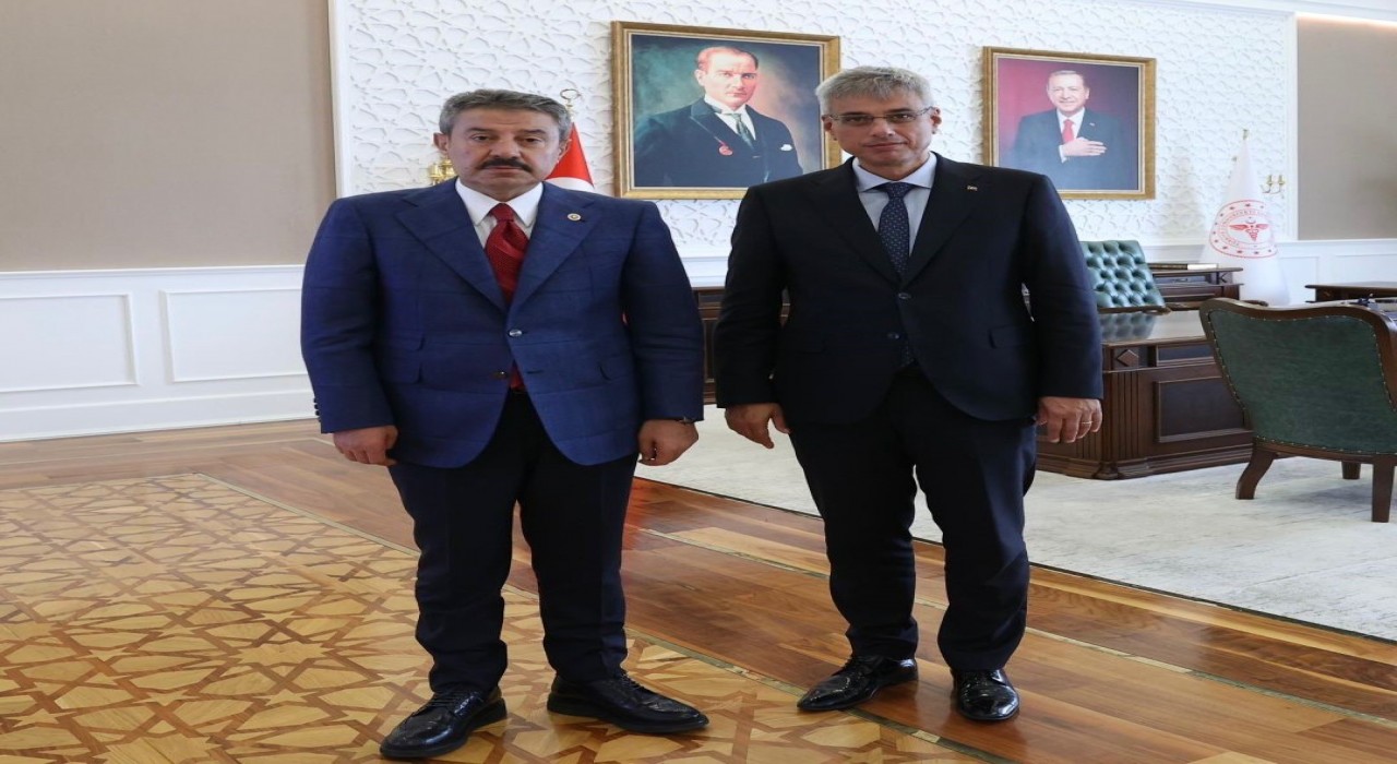 Şırnaka tam donanımlı 11 ambulans tahsis edildi