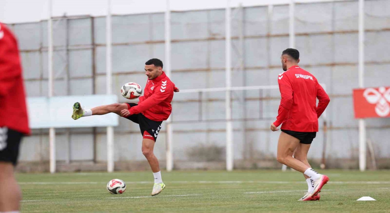 Sivassporda Boluspor maçı hazırlıkları başladı