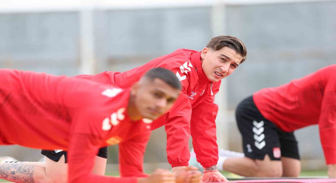 Sivassporda, Esenler Erokspor maçı hazırlıkları sürüyor