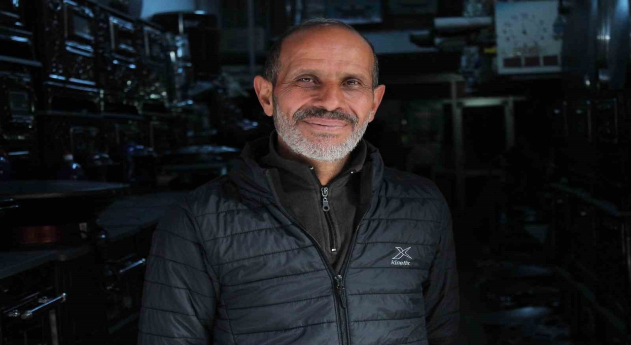 Soba satıcıları havaların iyice soğumasını bekliyor