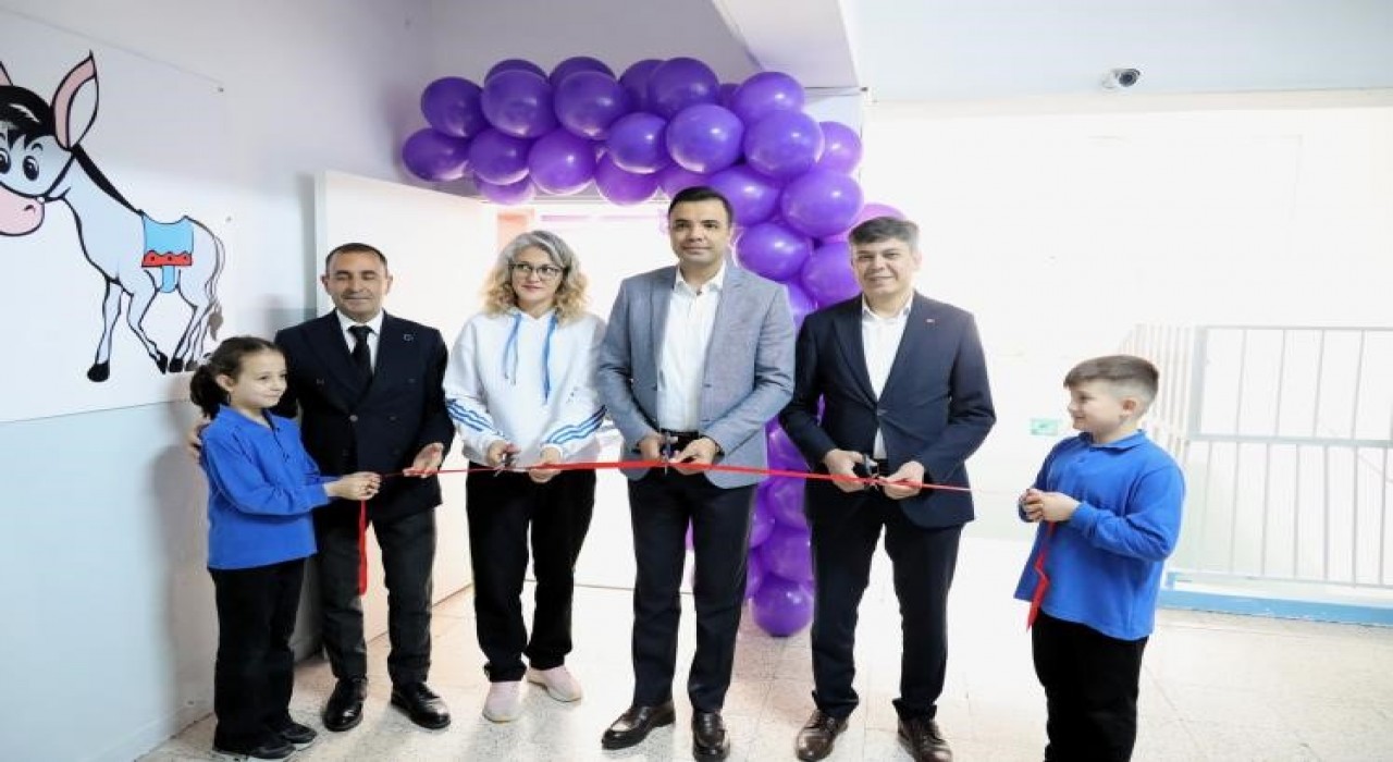 Söğütte öğrenciler için fen ve matematik sınıfı açıldı