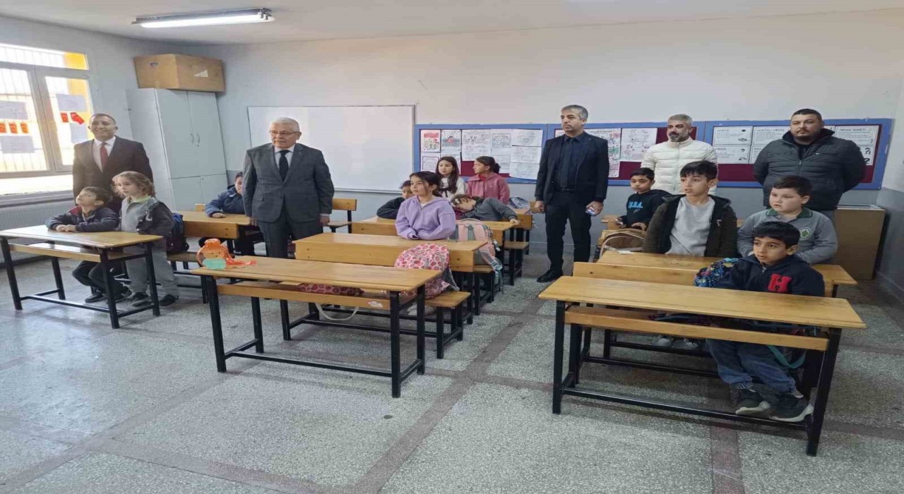 Sosyal medya mesajı okulu yeniletti