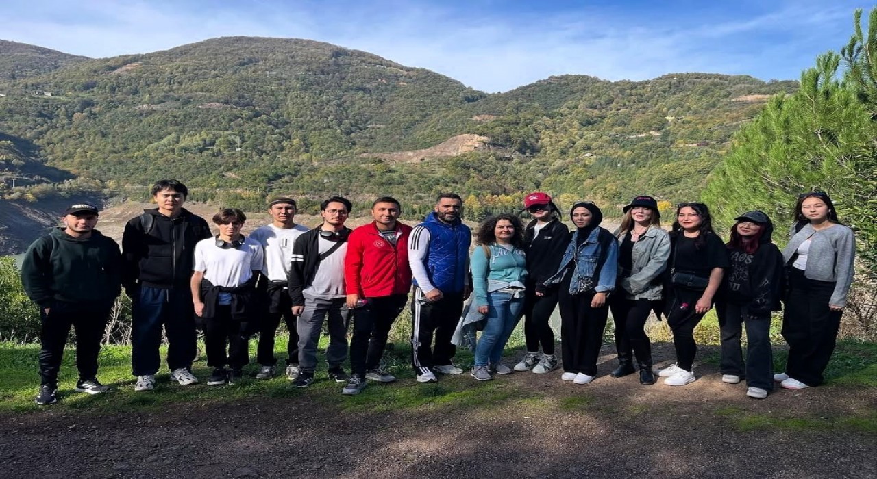 SUBÜ öğrencileri Yuvacıkta doğa yürüyüşü yaptı