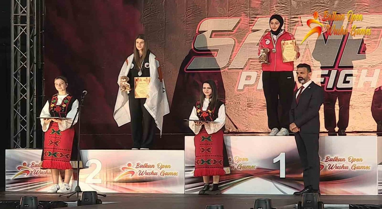 Sultangazili sporculardan Balkan Şampiyonasında 3 altın madalya birden