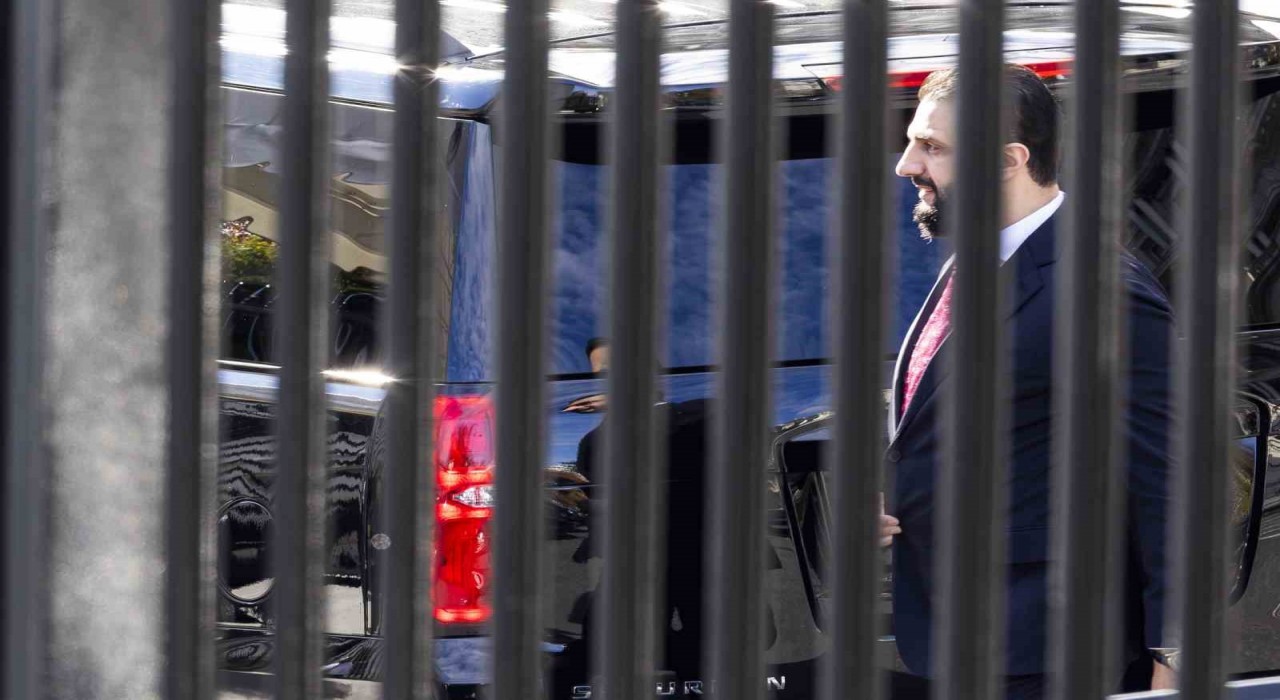 Suriye Lideri Eş-Şara, Beyaz Saray’da Trump’la Görüştü