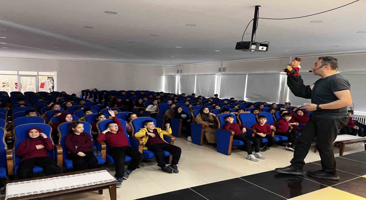 Taraklıda ‘Çok Bilmiş İbiş gösterisi büyük ilgi gördü