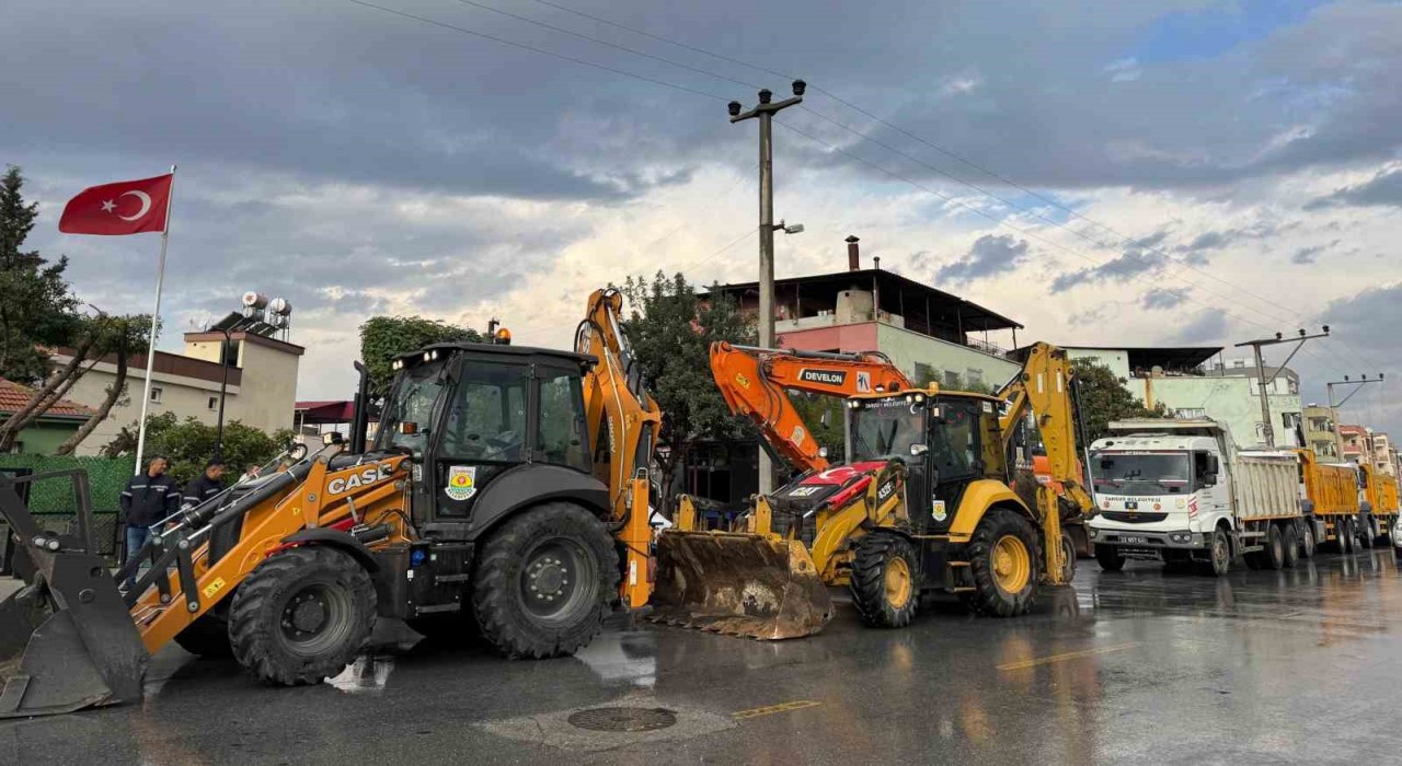Tarsusta gece boyunca yağış mesaisi