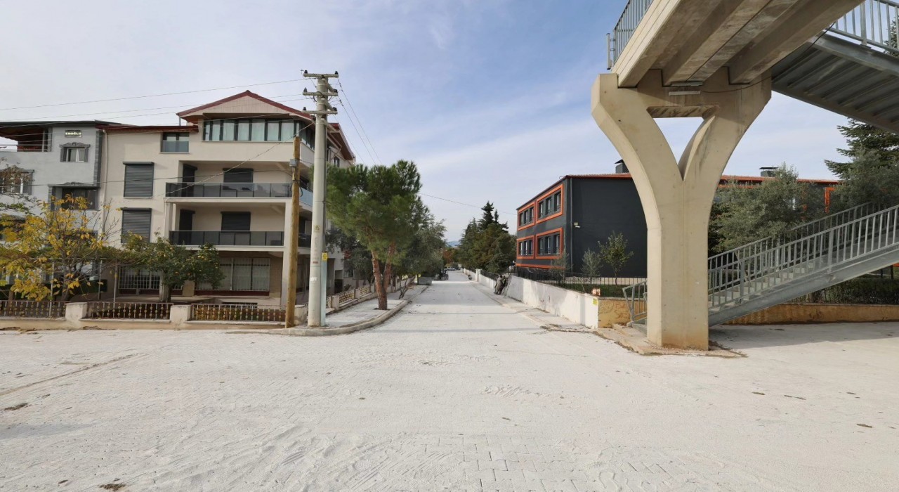 Tavasta alt ve üstyapı çalışmaları aralıksız sürüyor