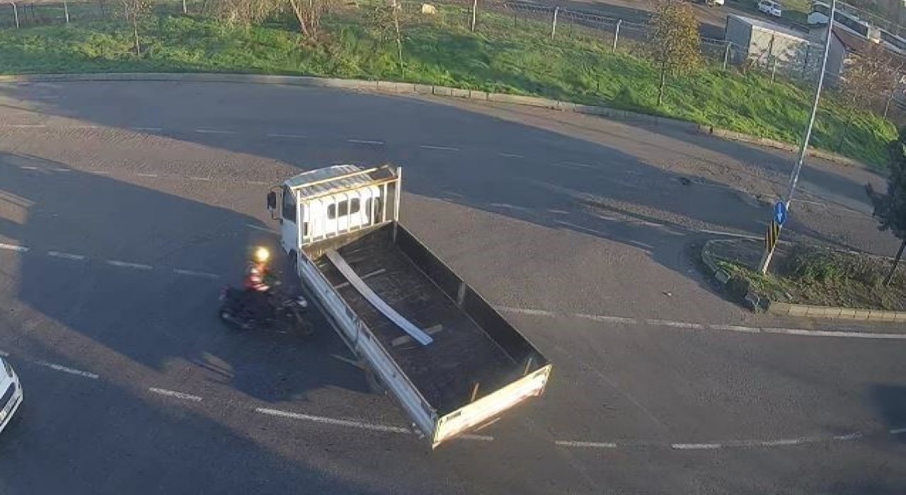 Tekirdağda 3 kişinin yaralandığı iki ayrı motosiklet kazası görüntülendi