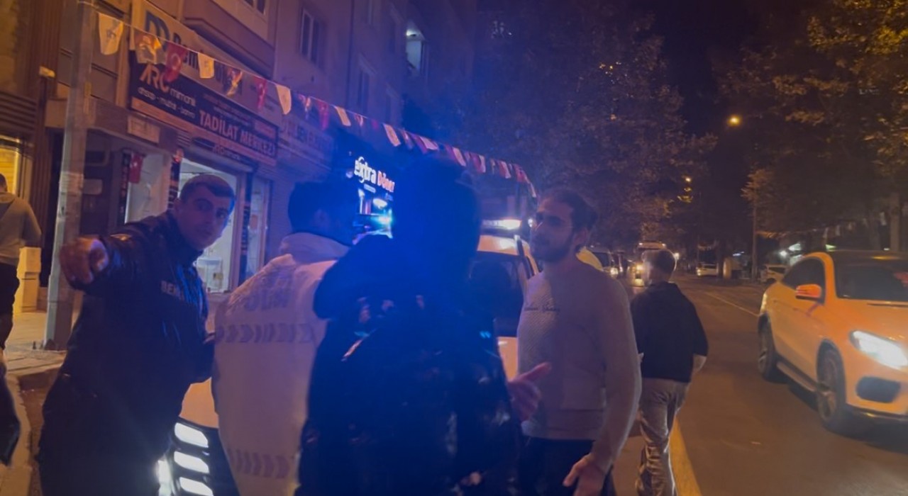 Tekirdağda motosikletlinin metrelerce sürüklendiği kaza kamerada: Olay yerinde tansiyon yükseldi