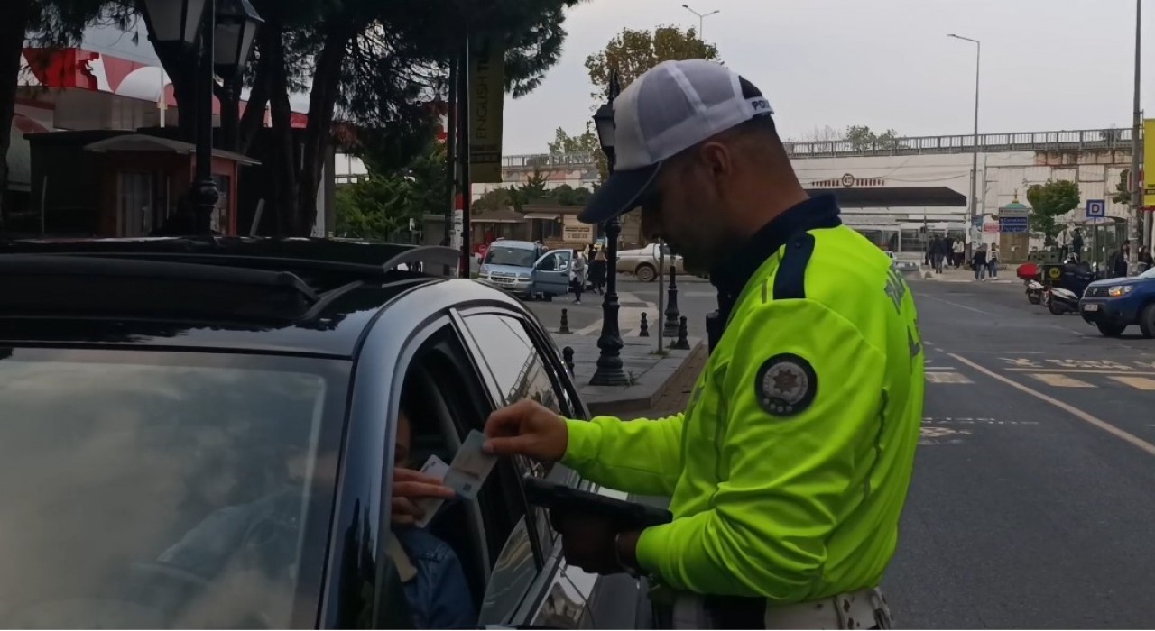 Tekirdağda muayenesiz ve cam filmli araçlara ceza